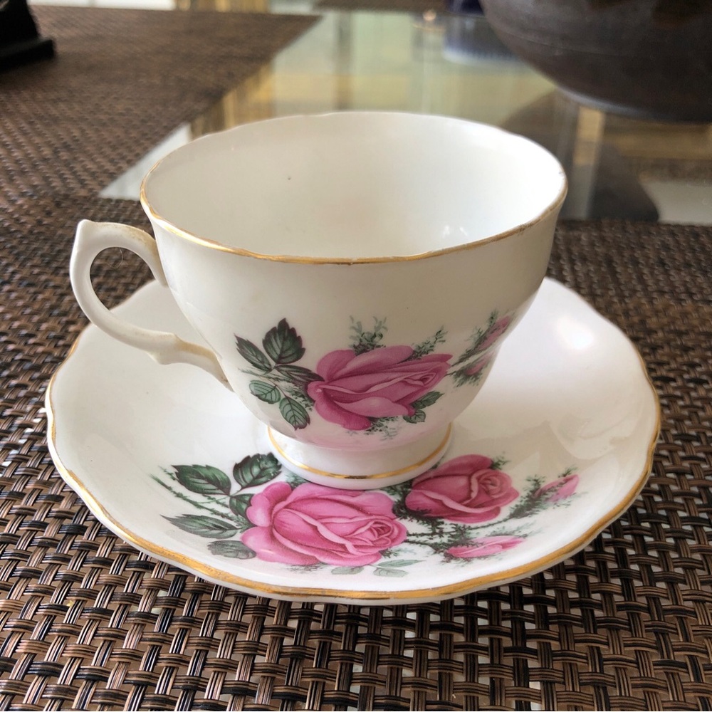 Royal Vale Bone China floral Tea Cup And Saucer Set